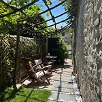 Casa Castello アパート サロ